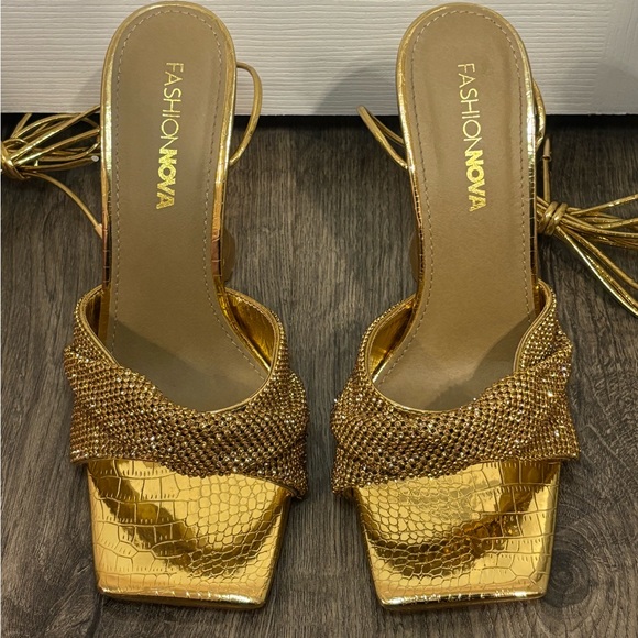 Fashion Nova Shimmering Gold Heels - Picture 1 of 10